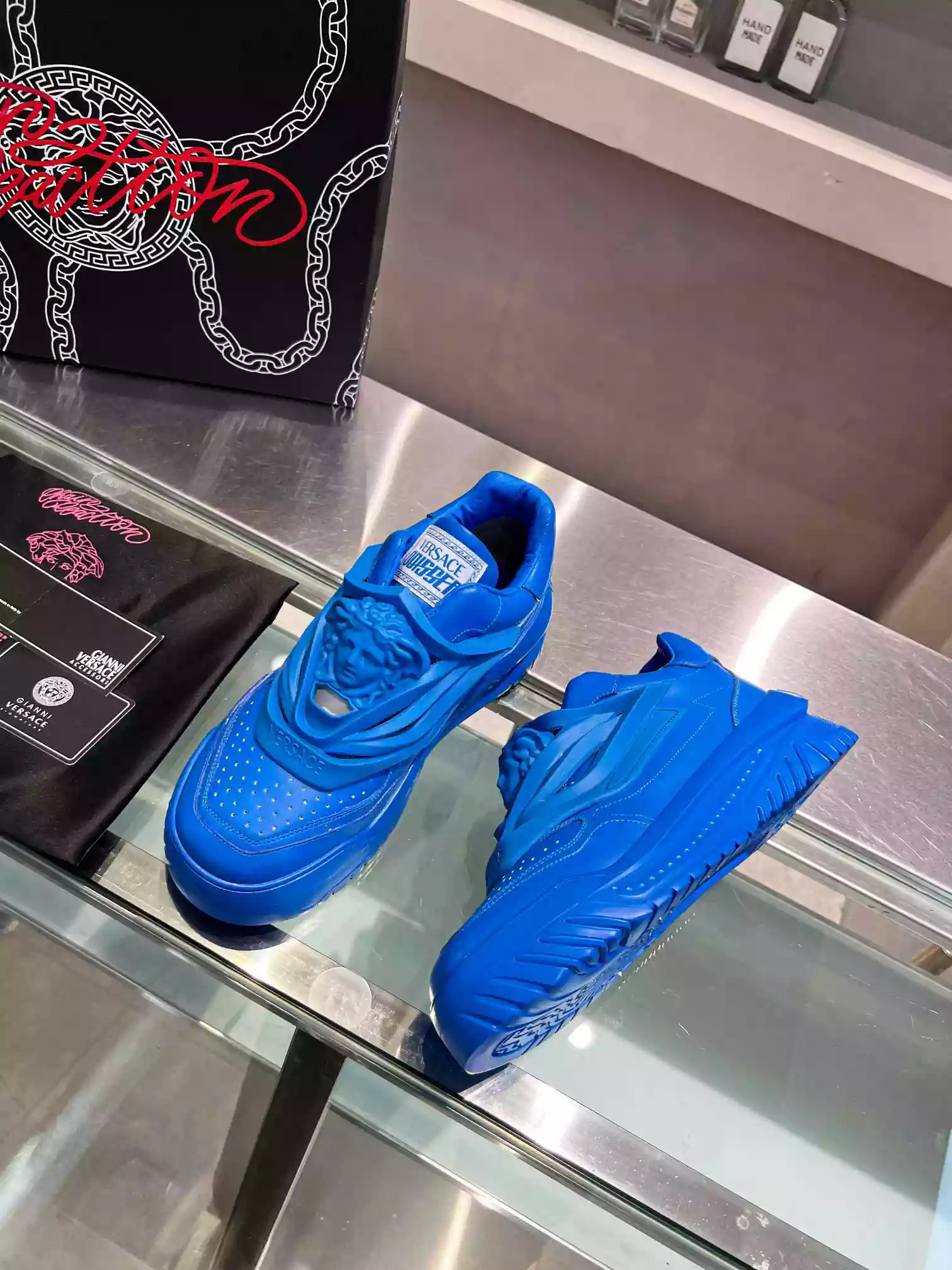 VERSACE WOMEN'S ODISSEA SNEAKERS IN BLUE LEATHER - VSS015