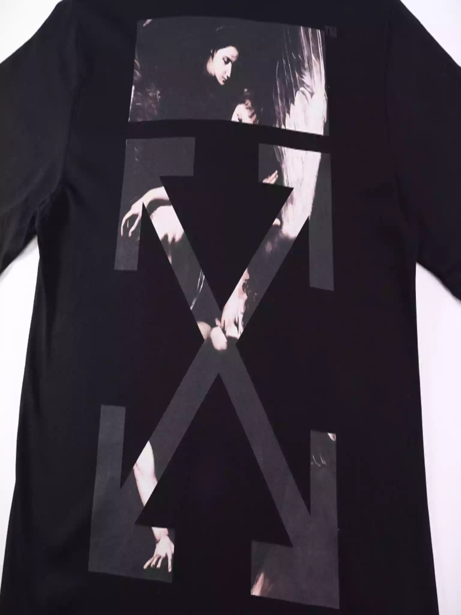 OFF-WHITE Caravaggio Arrow Short Sleeve Tee in Black & Multi - OWS003 OFF-WHITE Caravaggio Arrow Short Sleeve Tee in Black & Multi