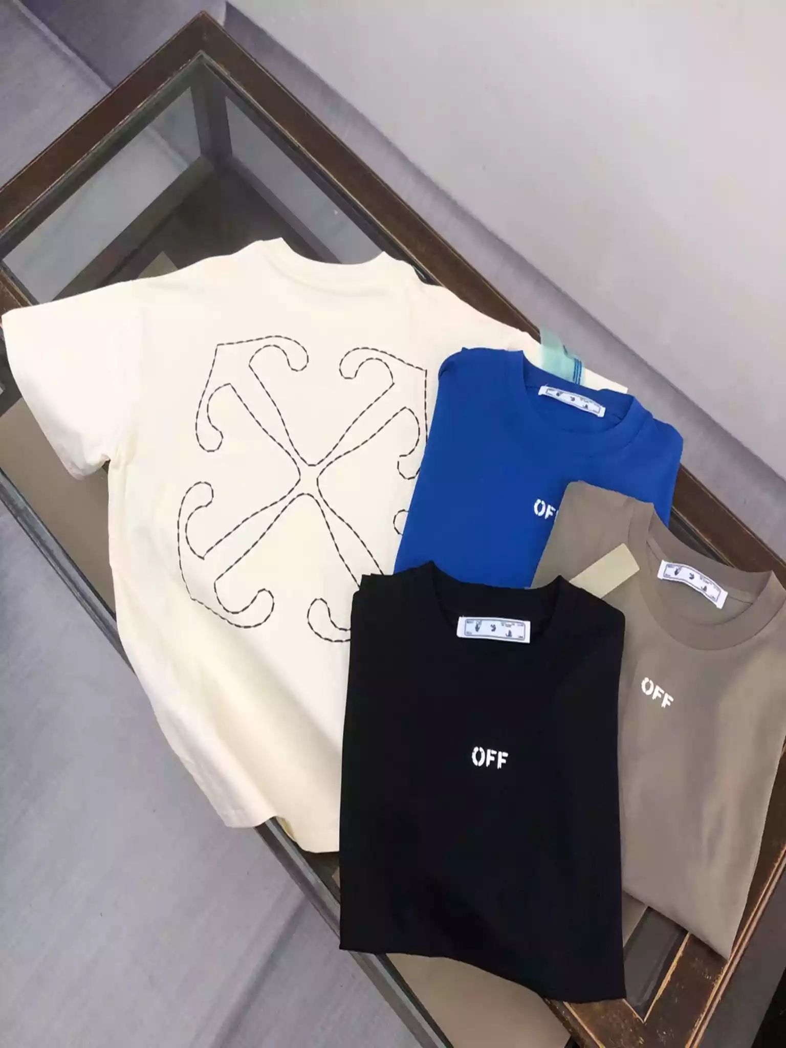 Off-White White Logo Stitch T-shirt - OWS033 Off-White White Logo Stitch T-shirt