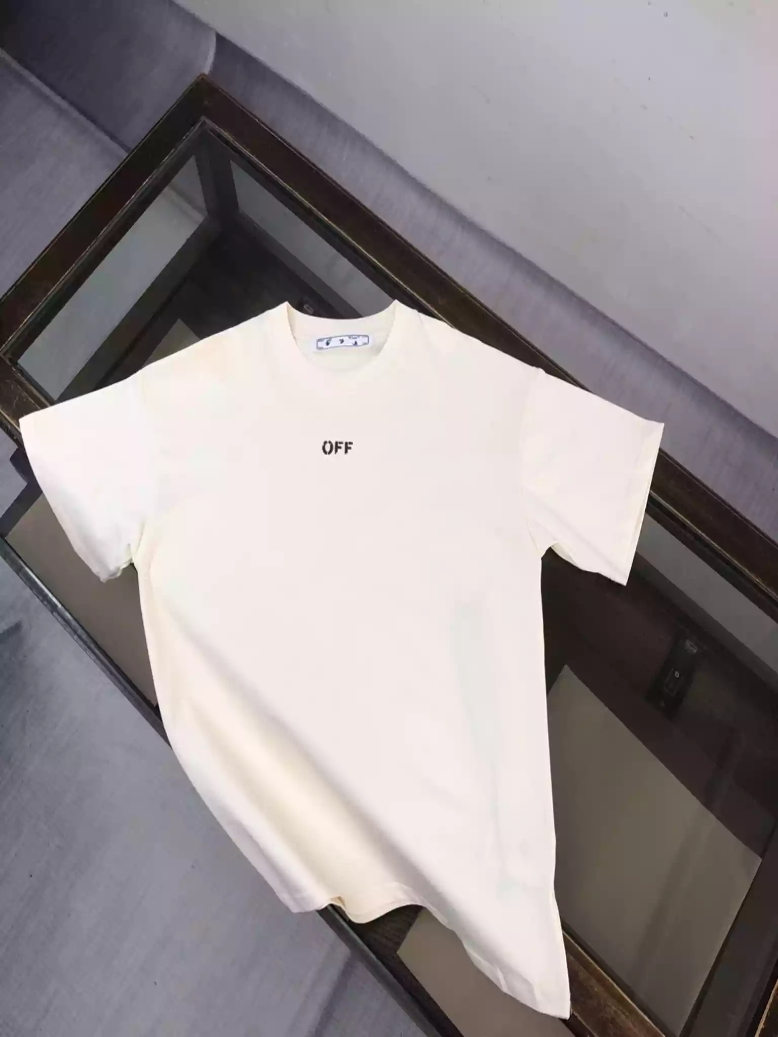 Off-White White Logo Stitch T-shirt - OWS033 Off-White White Logo Stitch T-shirt