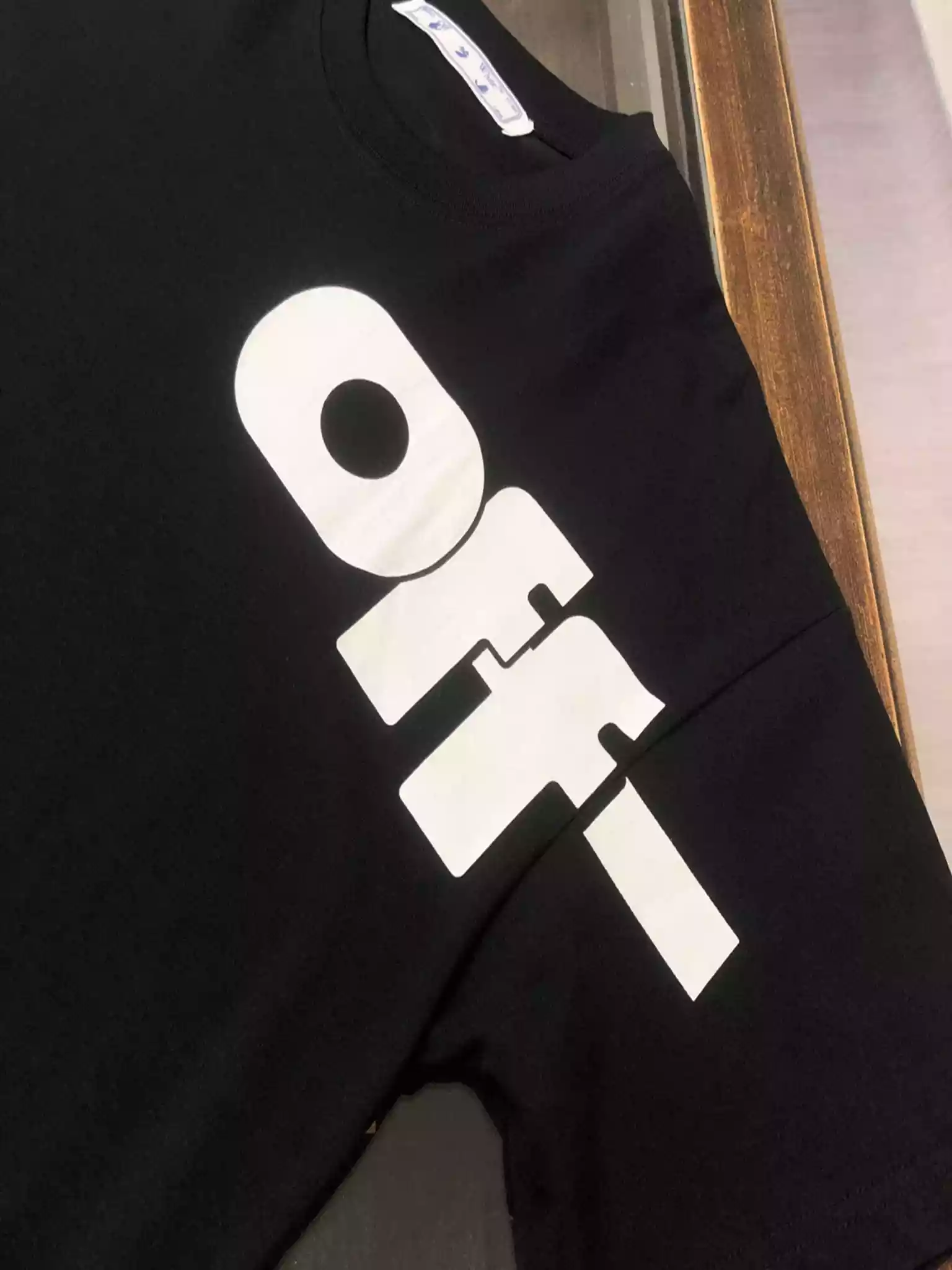 BLACK TYPE GRAPHIC S/S T-SHIRT IN BLACK - OWS042 BLACK TYPE GRAPHIC S/S T-SHIRT IN BLACK