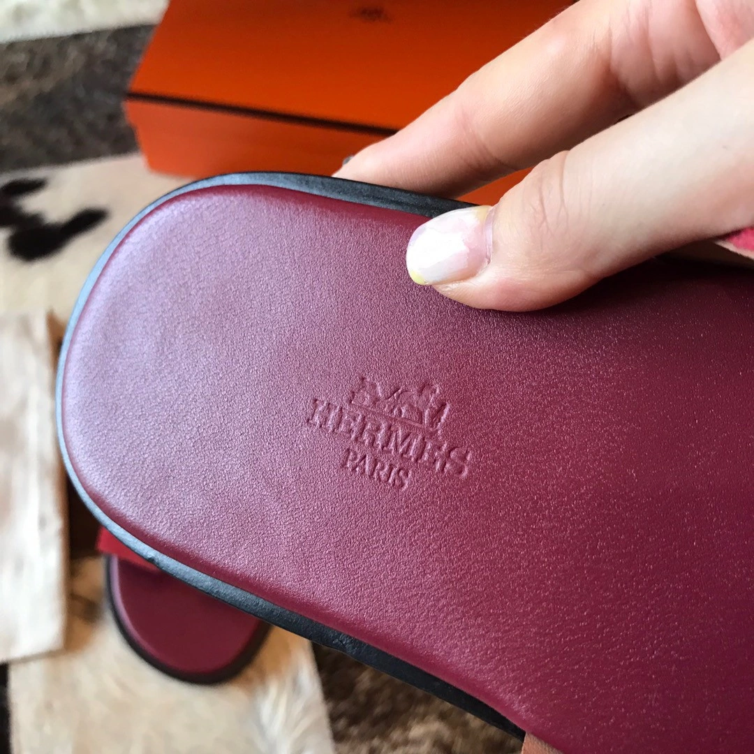 HERMES MEN'S IZMIR SANDALS IN BORDEAUX SUEDE CALFSKIN - HMSD037