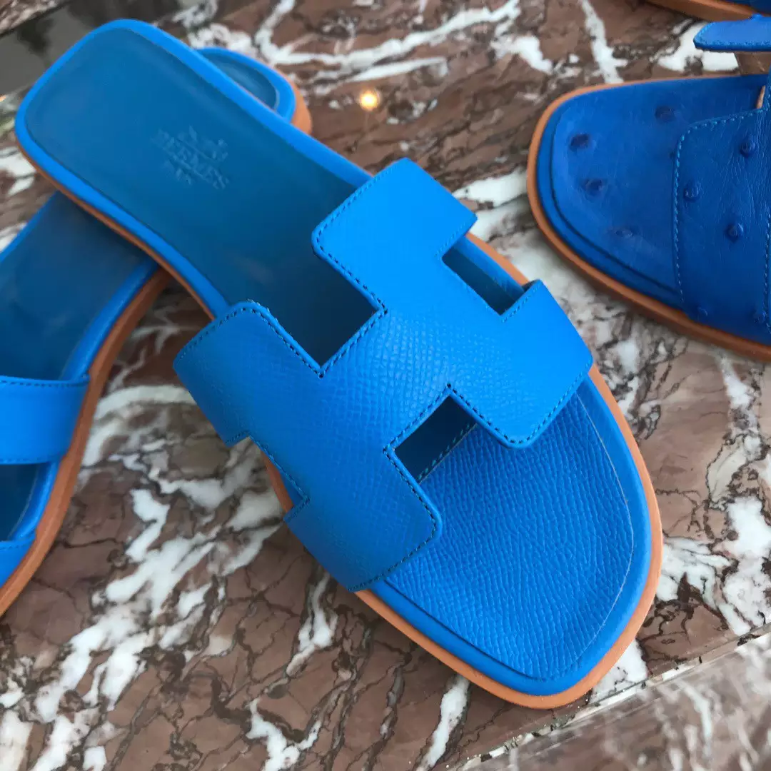 HERMES ORAN SLIDE SANDALS IN BLUE HYDRA EPSOM CALFSKIN - HMSD069