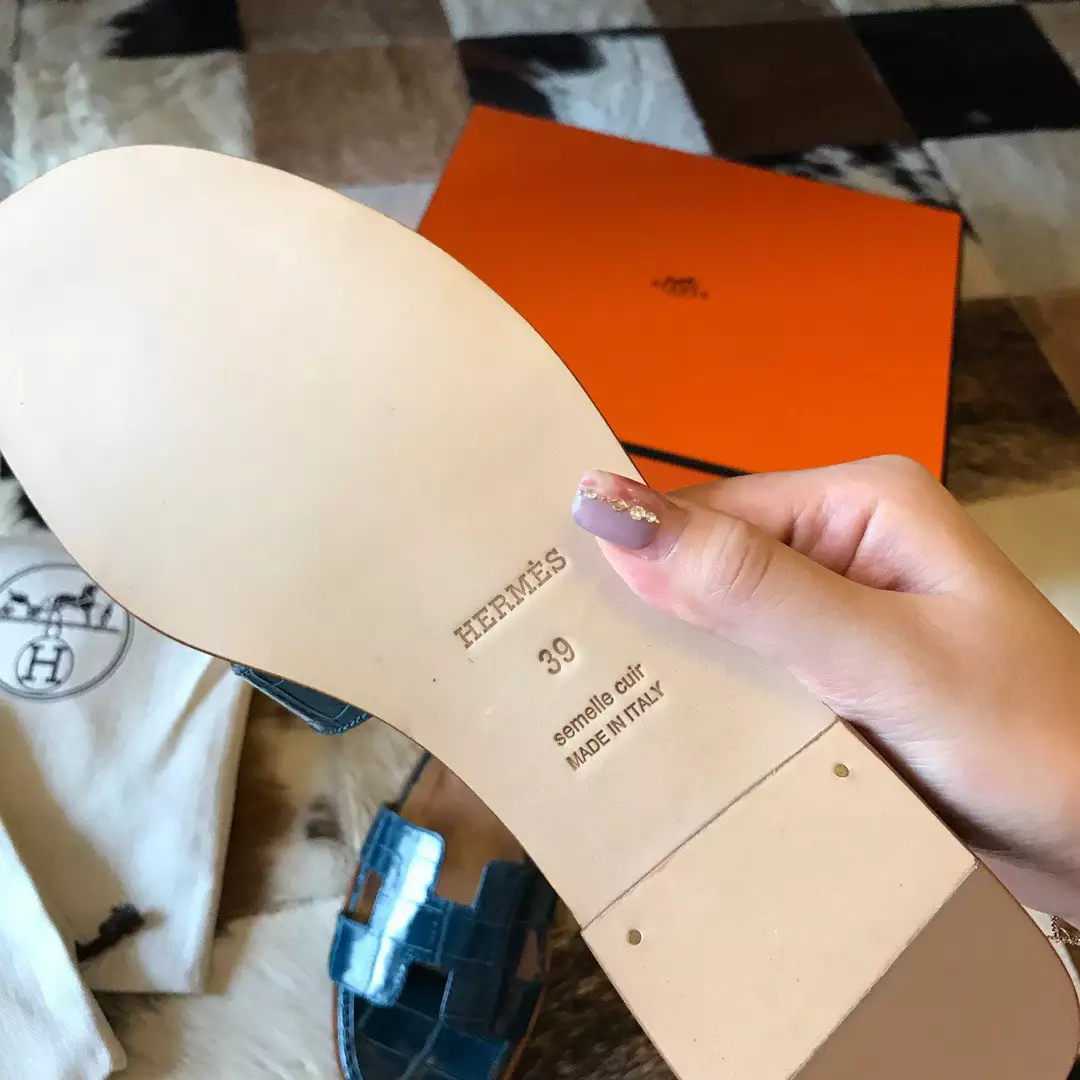 HERMES ORAN SLIDE SANDALS IN BLUE SHINY NILOTICUS CROCODILE SKIN - HMSD050