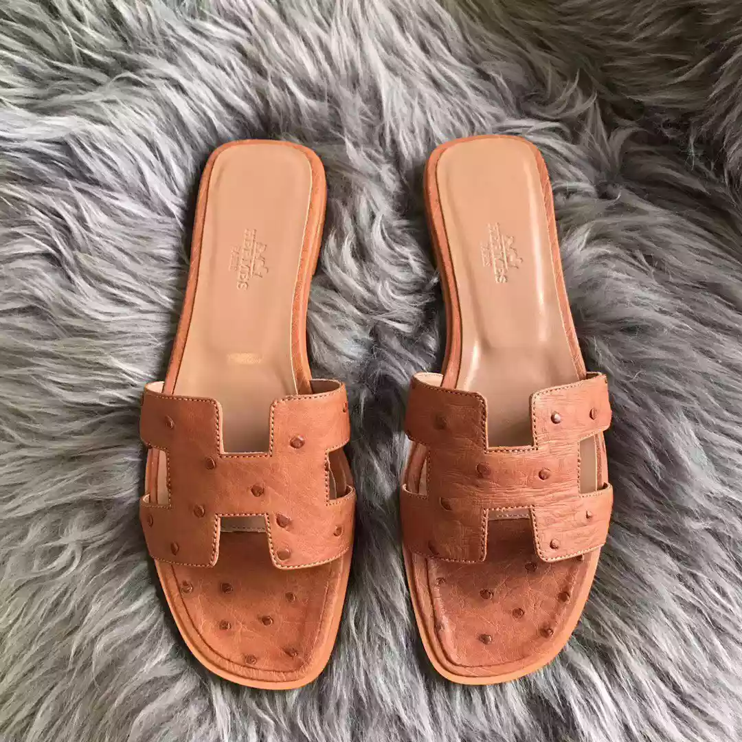 HERMES ORAN SLIDE SANDALS IN BROWN OSTRICH LEATHER - HMSD077
