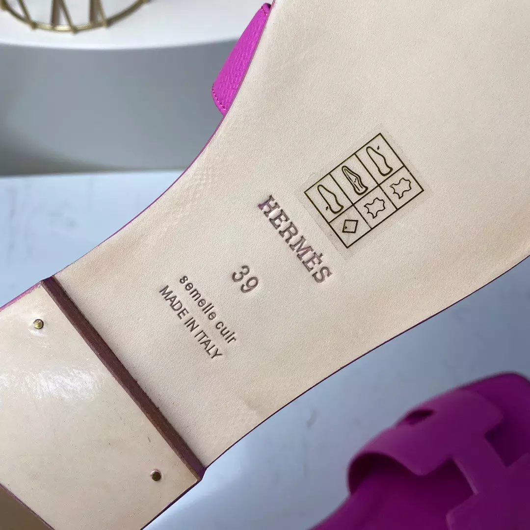 HERMES ORAN SLIDE SANDALS IN MAGNOLIA EPSOM CALFSKIN - HMSD081