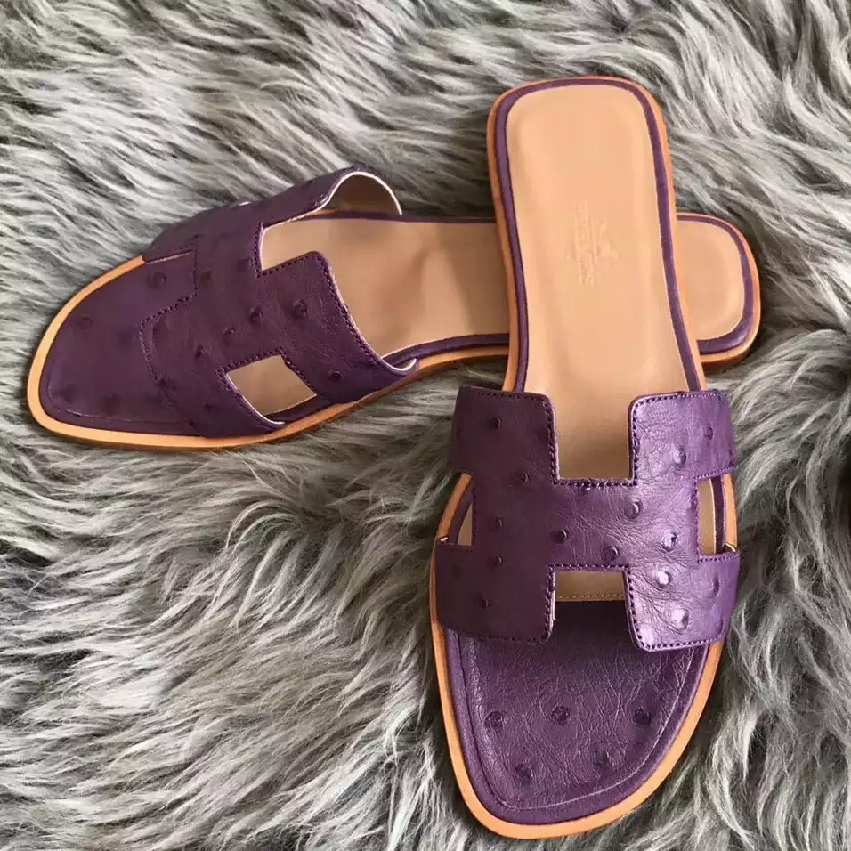 HERMES ORAN SLIDE SANDALS IN PURPLE OSTRICH LEATHER - HMSD079