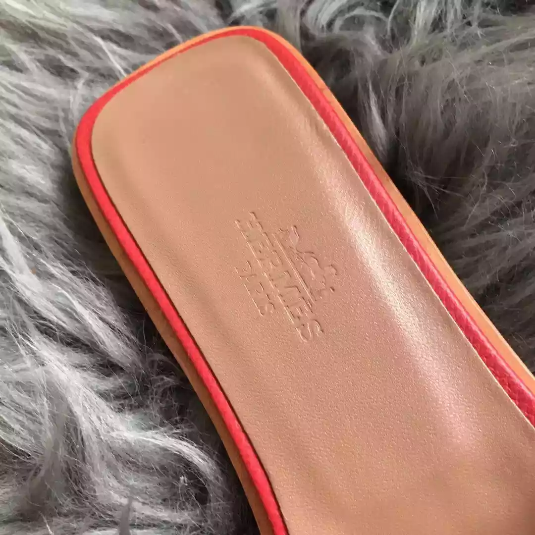 HERMES ORAN SLIDE SANDALS IN RED EPSOM PERFORATED CALFSKIN - HMSD099