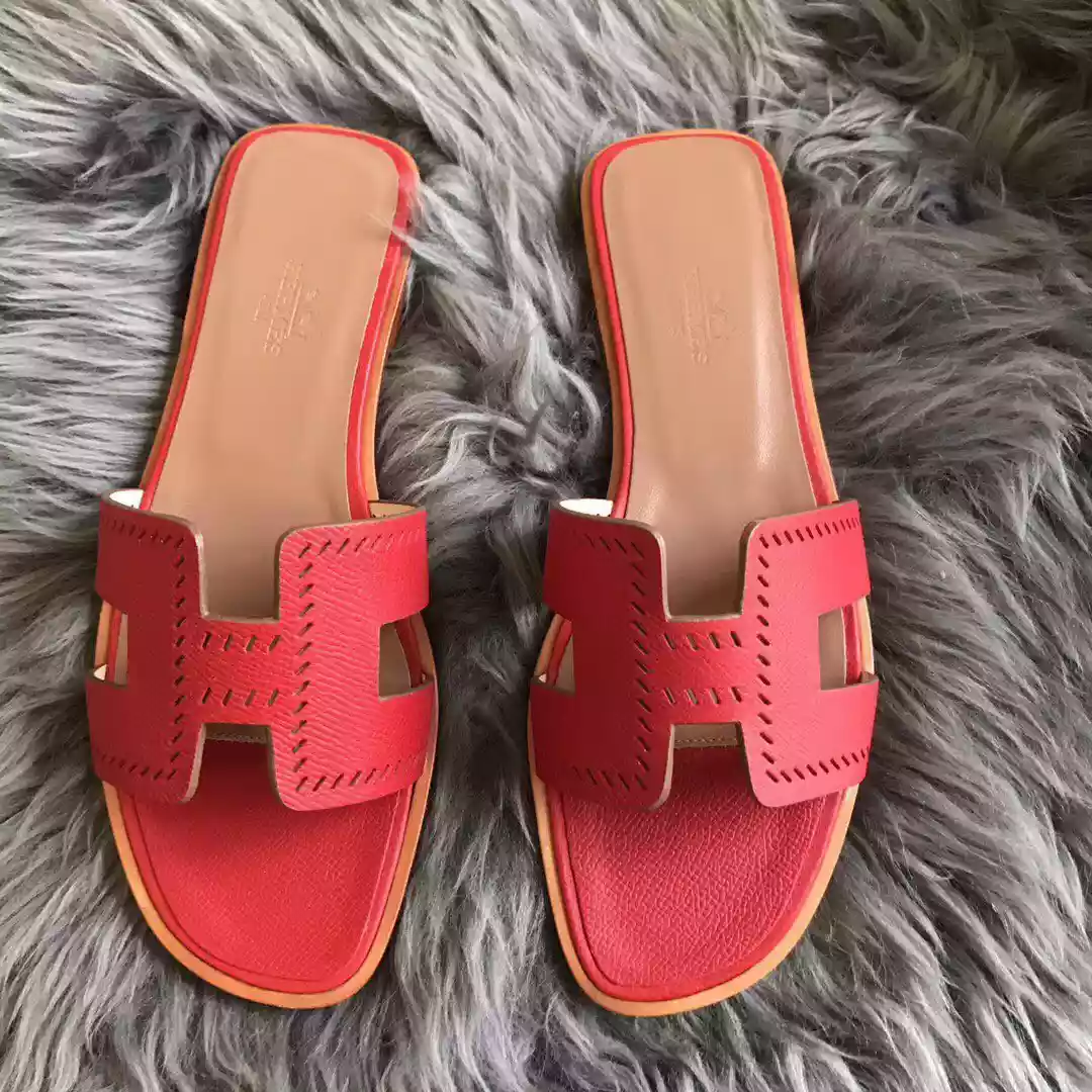 HERMES ORAN SLIDE SANDALS IN RED EPSOM PERFORATED CALFSKIN - HMSD099