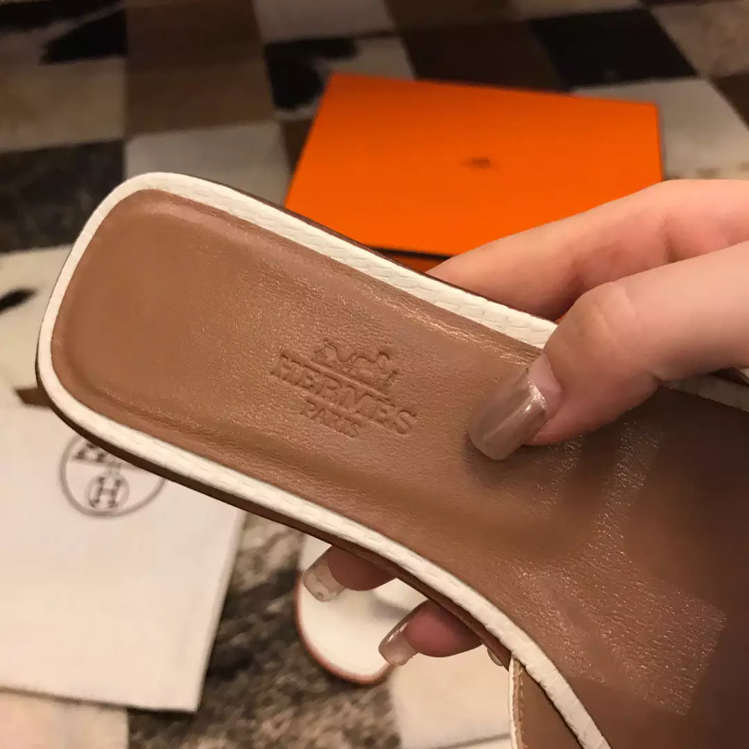 HERMES ORAN SLIDE SANDALS IN WHITE LIZARD LEATHER - HMSD120