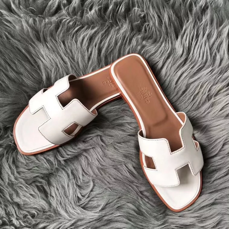 HERMES ORAN SLIDE SANDALS IN WHITE SWIFT CALFSKIN - HMSD130