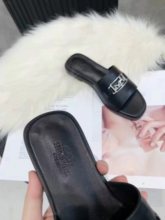 HERMES VILLA SLIDE SANDALS IN BLACK LEATHER - HMSD135