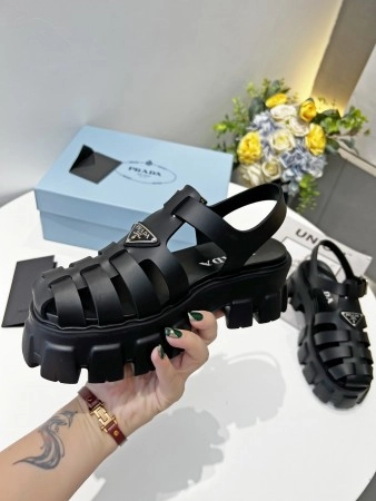 PRADA FOAM SANDALS IN BLACK RUBBER - PSD001