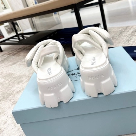 PRADA MONOLITH PADDED SANDALS IN WHITE NAPPA LEATHER - PSD018