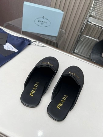 PRADA WOMEN'S SLIPPERS IN BLACK VELVET - PSD013