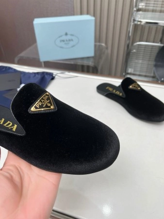 PRADA WOMEN'S SLIPPERS IN BLACK VELVET - PSD013