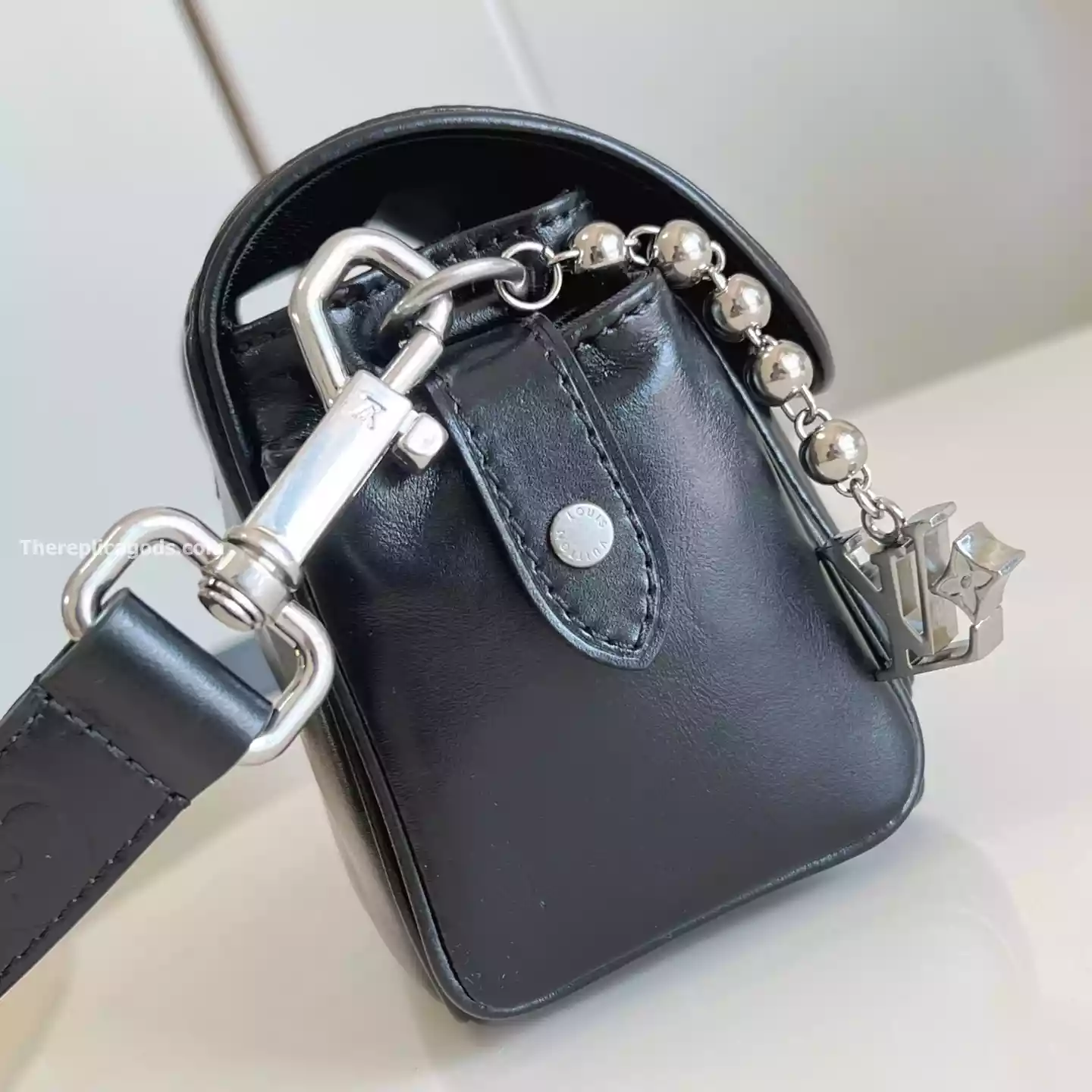 CARGO WEARABLE WALLET BLACK CALF LEATHER - LW316 CARGO WEARABLE WALLET BLACK CALF LEATHER