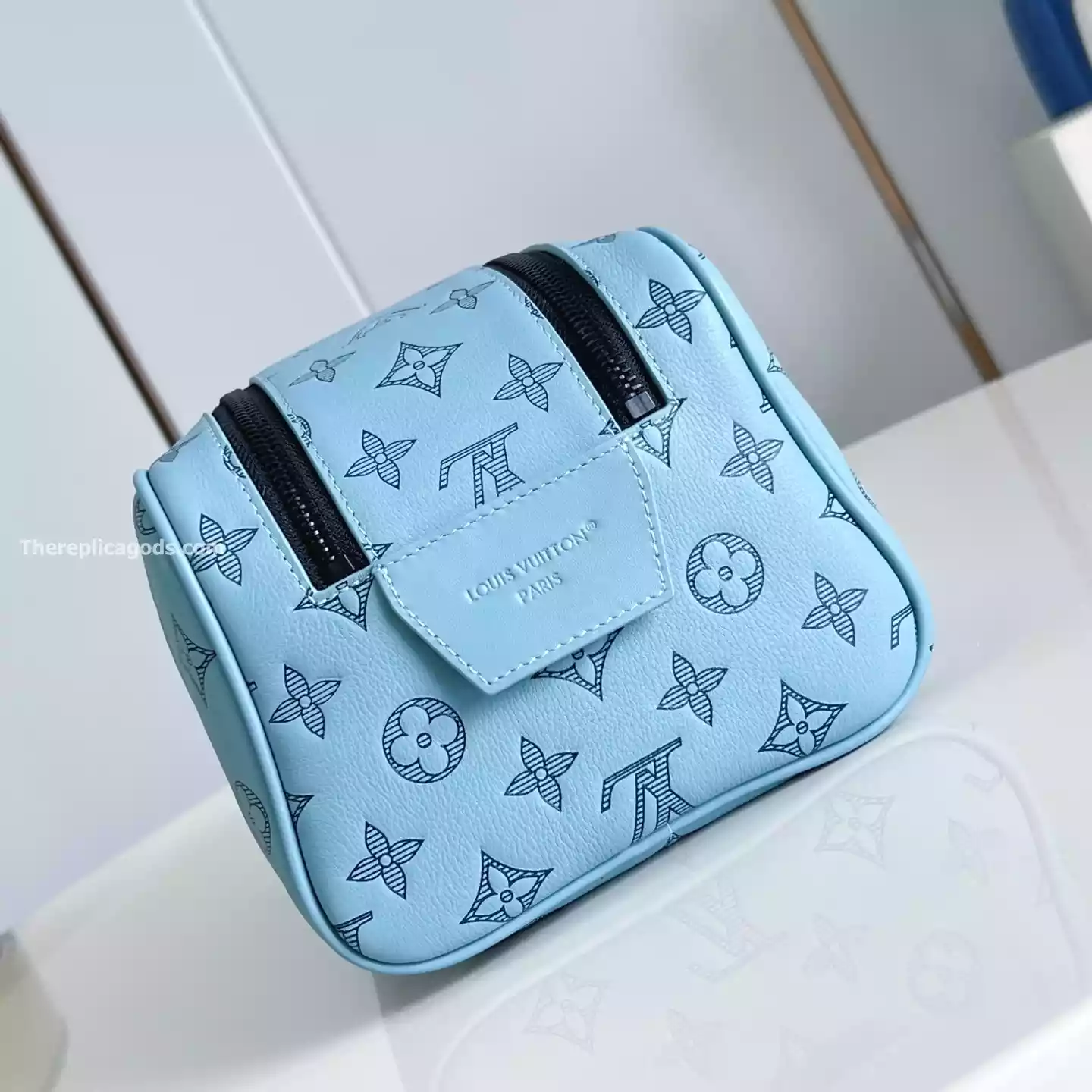 DOPP KIT BLUE MONOGRAM SHADOW - LW302 DOPP KIT BLUE MONOGRAM SHADOW