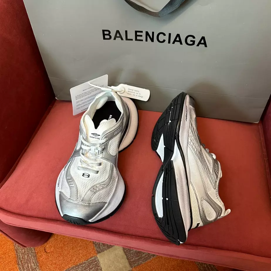 BALENCIAGA CIRCUIT SNEAKER - BLA098