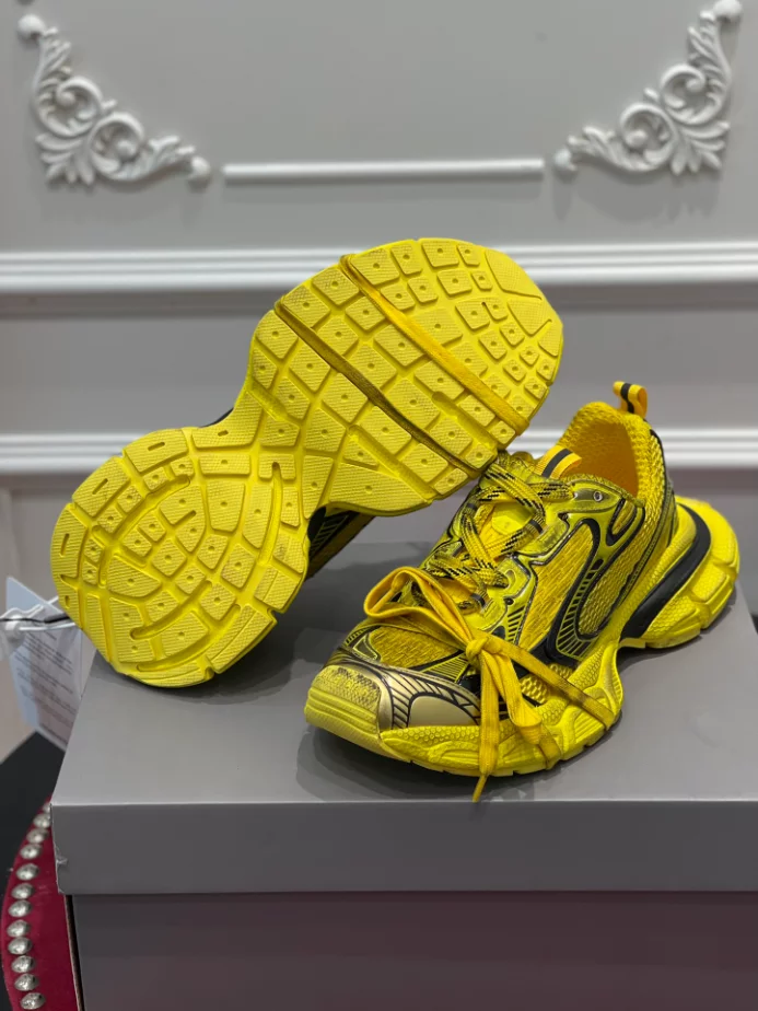 BALENCIAGA MEN'S 3XL SNEAKER - BLA121