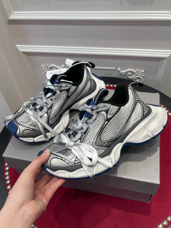 BALENCIAGA MEN'S 3XL SNEAKER - BLA122