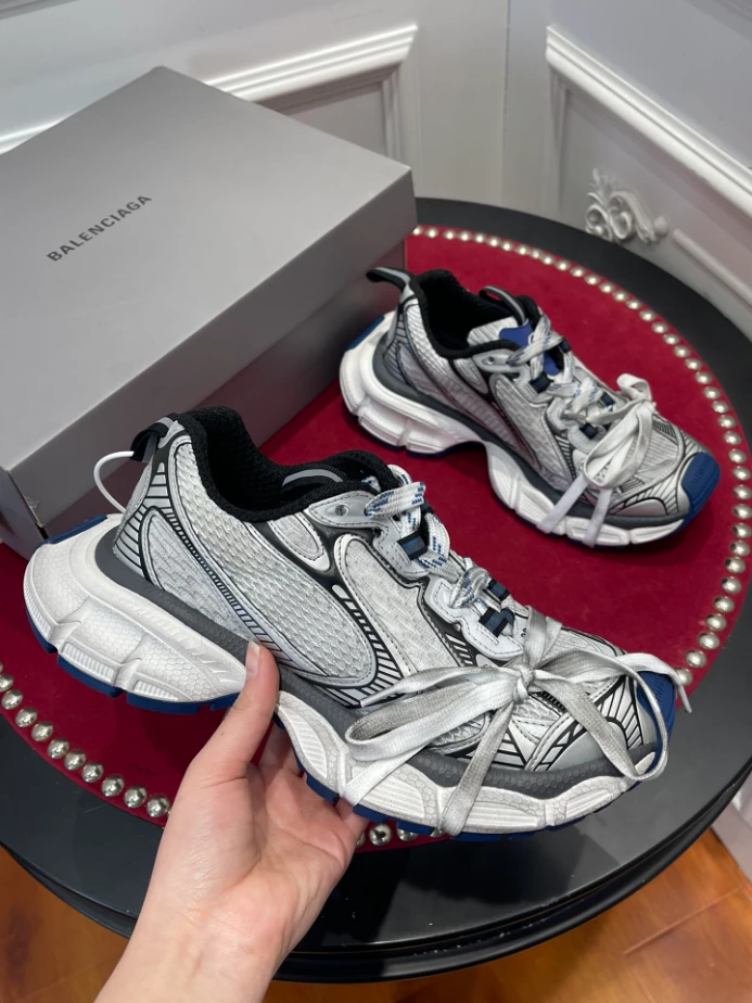 BALENCIAGA MEN'S 3XL SNEAKER - BLA122