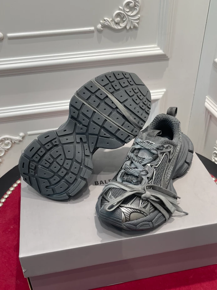 BALENCIAGA MEN'S 3XL SNEAKER - BLA123