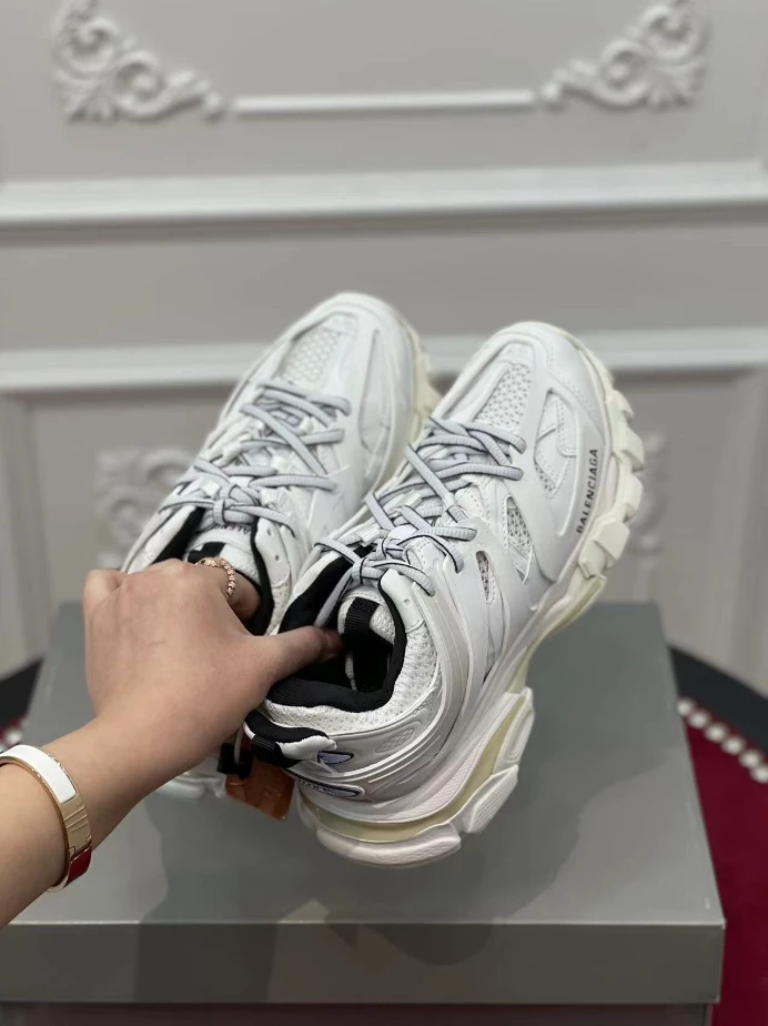 BALENCIAGA TRACK SNEAKER - BLA126