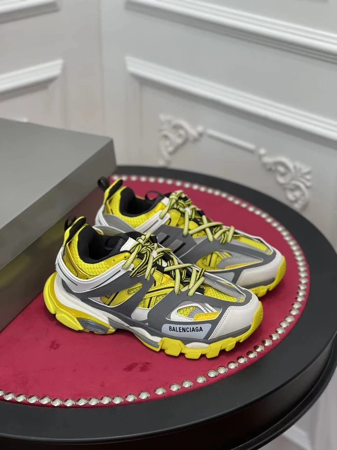 BALENCIAGA TRACK SNEAKER - BLA132