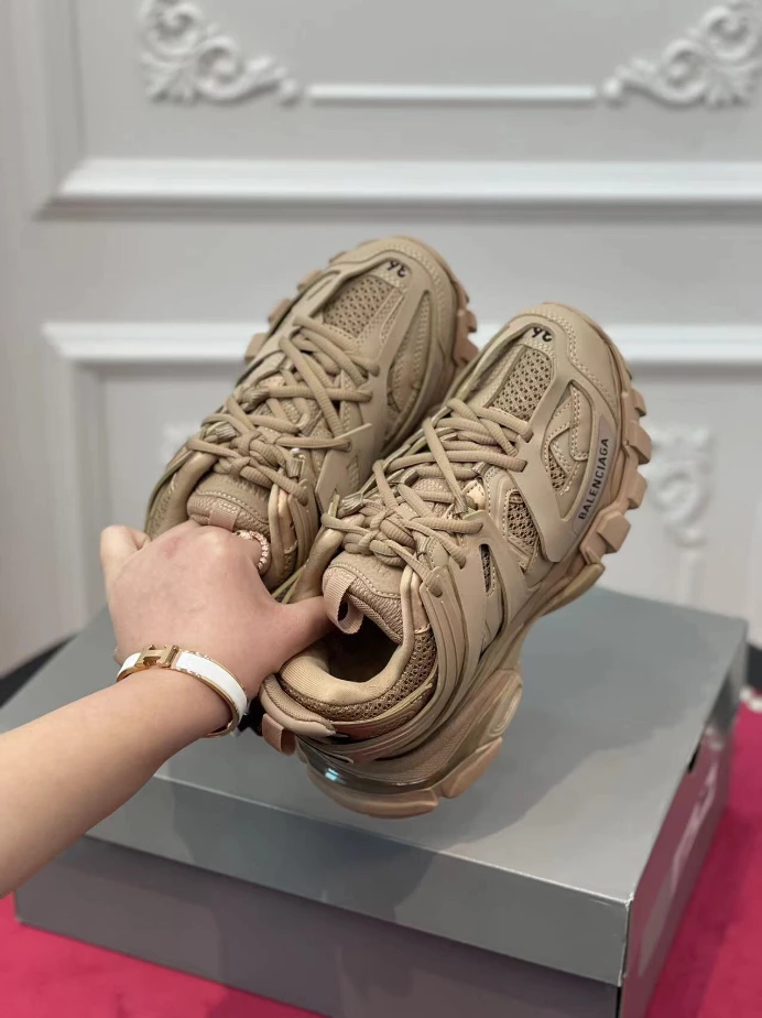 BALENCIAGA TRACK SNEAKER - BLA147