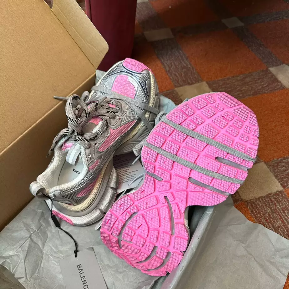 BALENCIAGA WOMEN'S 3XL SNEAKER - BLA102