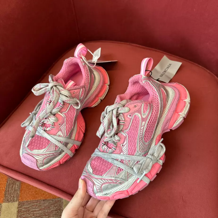 BALENCIAGA WOMEN'S 3XL SNEAKER - BLA0104