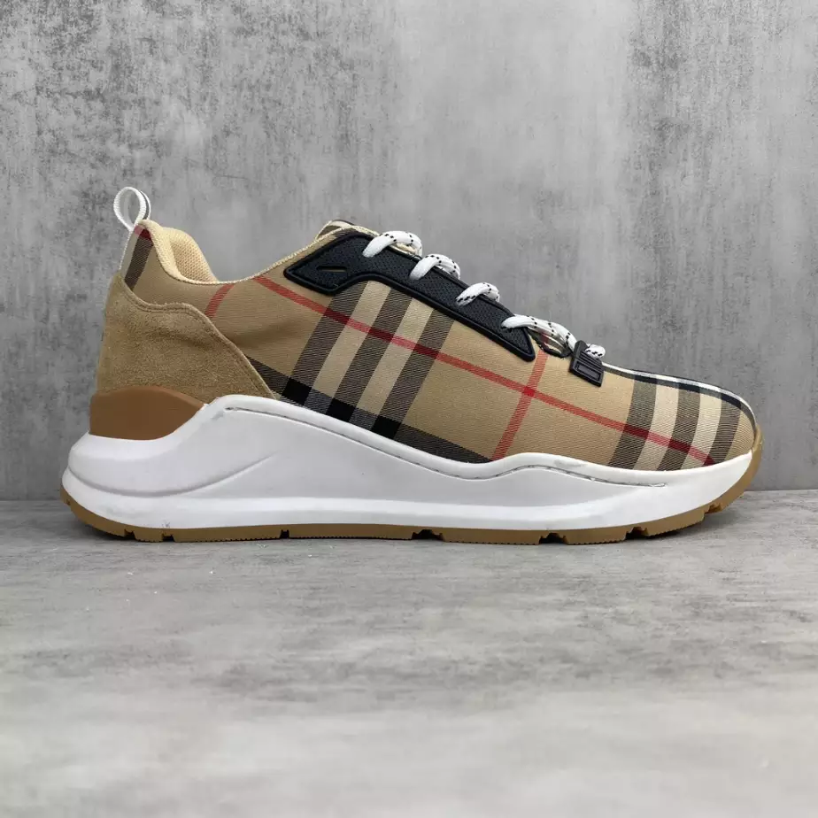 BURBERRY PLATFORM SNEAKERS - BBR058