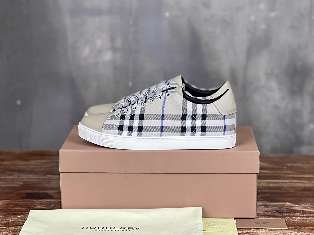BURBERRY CHECK AND LEATHER SNEAKERS - BBR072
