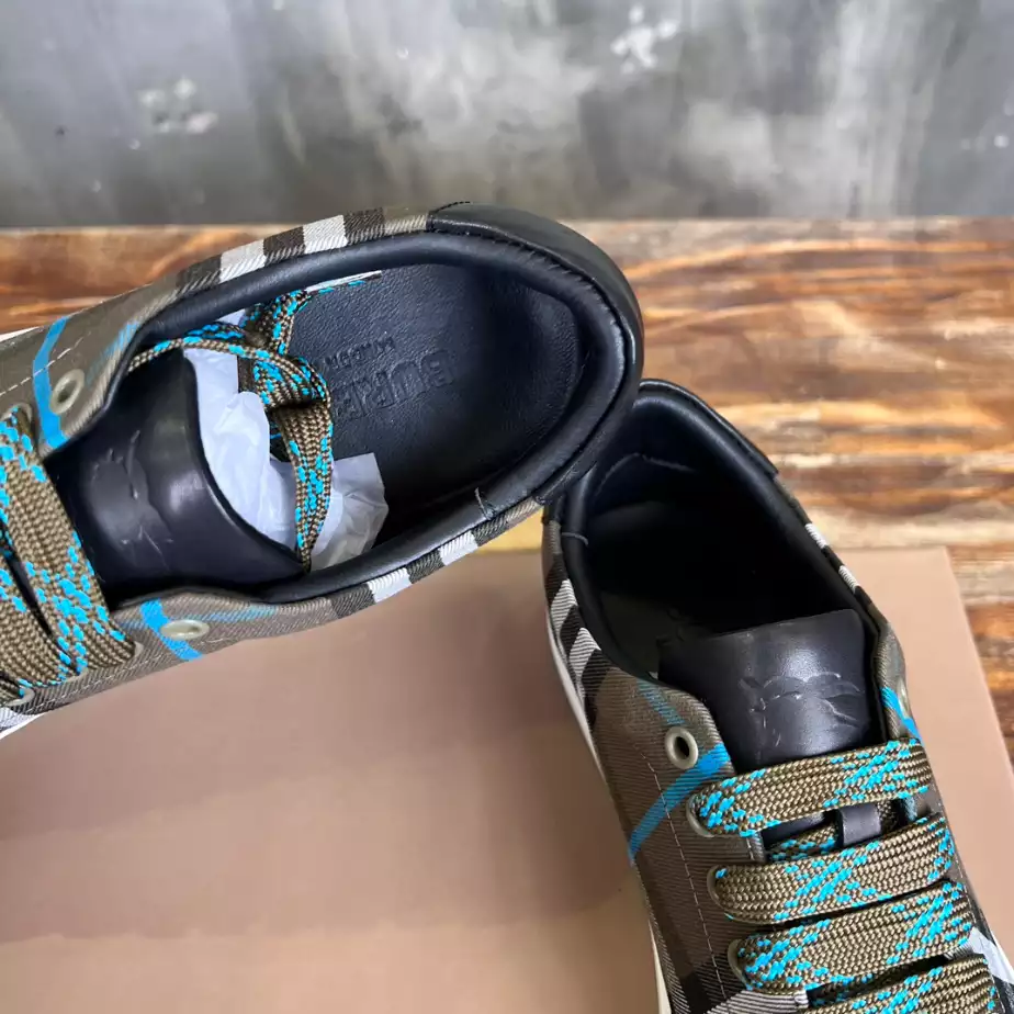 BURBERRY CHECK AND LEATHER SNEAKERS - BBR074