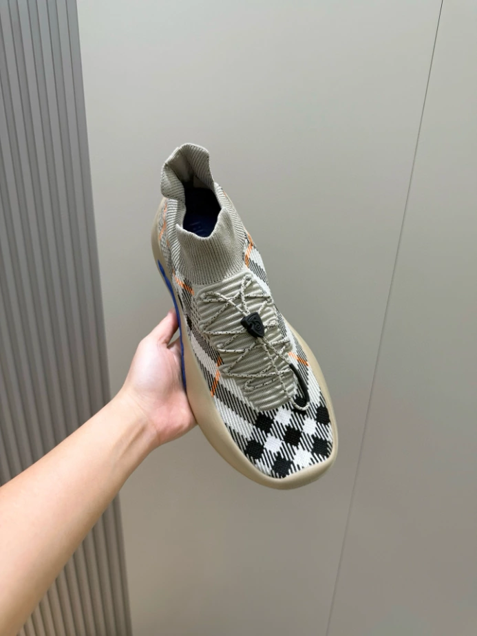 BURBERRY CHECK KNIT NEPTUNE SNEAKERS - BBR055