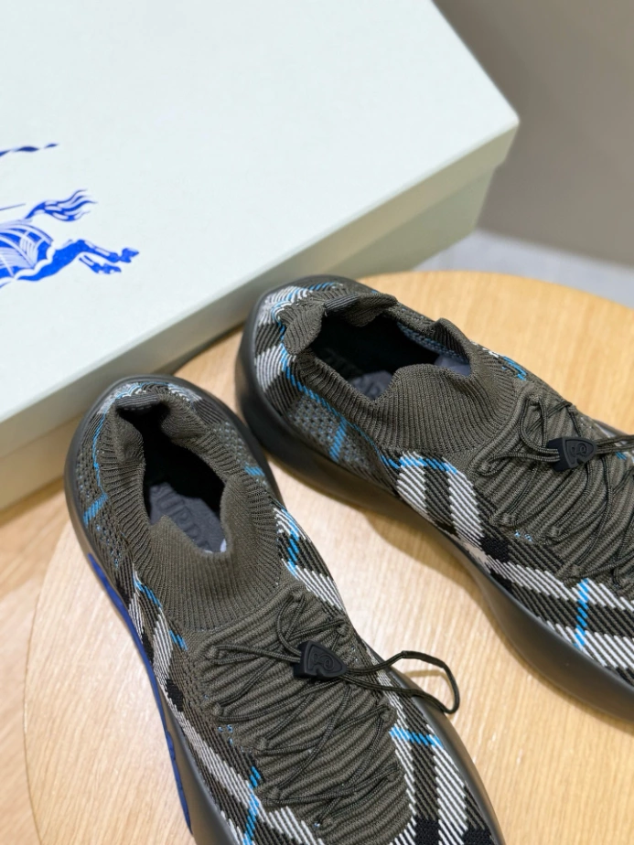 BURBERRY CHECK KNIT NEPTUNE SNEAKERS - BBR057