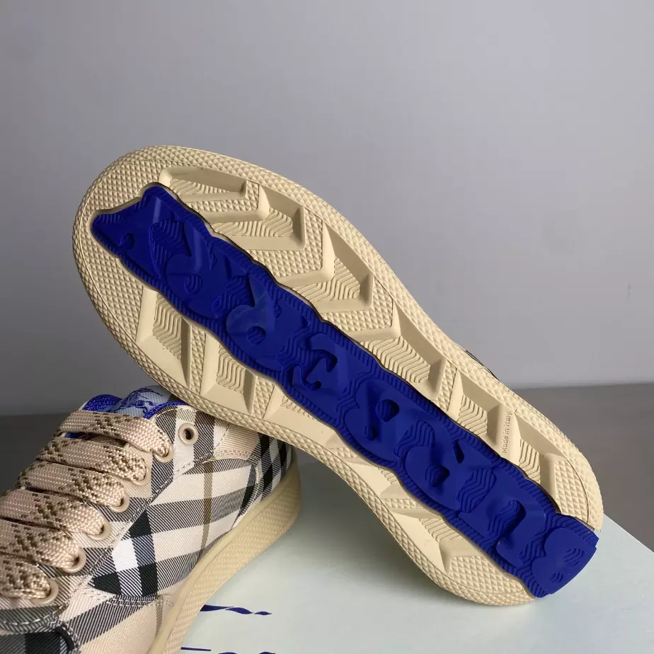BURBERRY CHECK TERRACE SNEAKERS - BBR037
