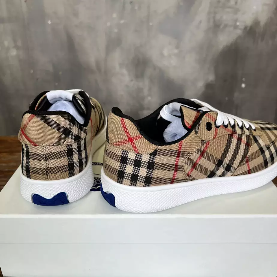 BURBERRY CHECK TERRACE SNEAKERS - BBR093