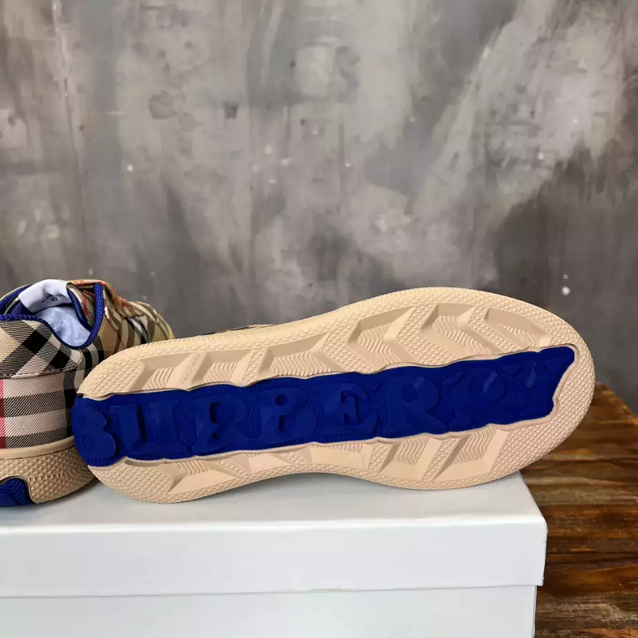 BURBERRY CHECK TERRACE SNEAKERS - BBR094