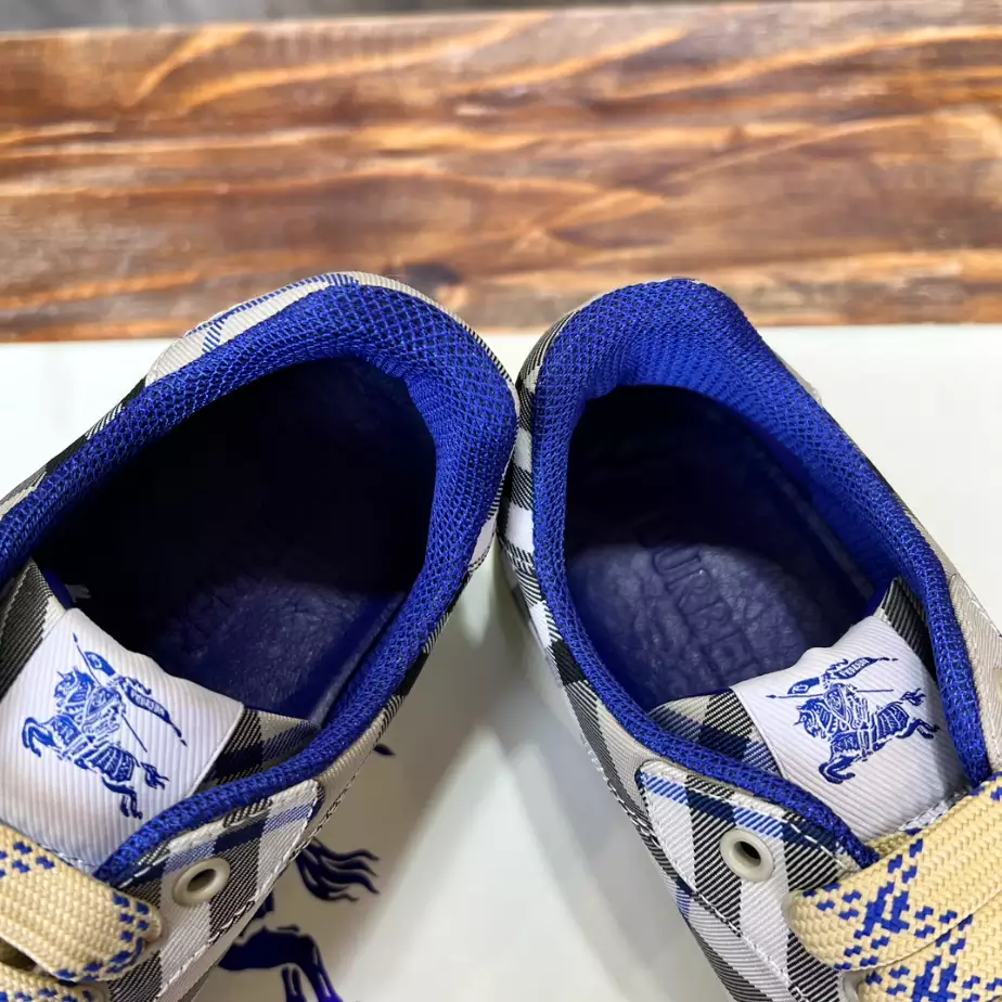 BURBERRY CHECK TERRACE SNEAKERS - BBR096