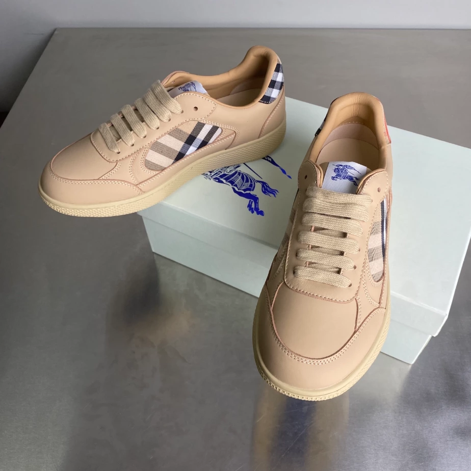 BURBERRY LEATHER AND CHECK TERRACE SNEAKERS - BBR036