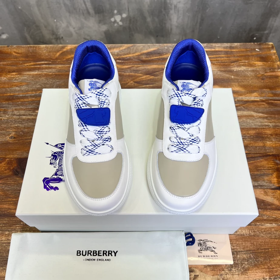 BURBERRY LEATHER SNEAKERS - BBR077