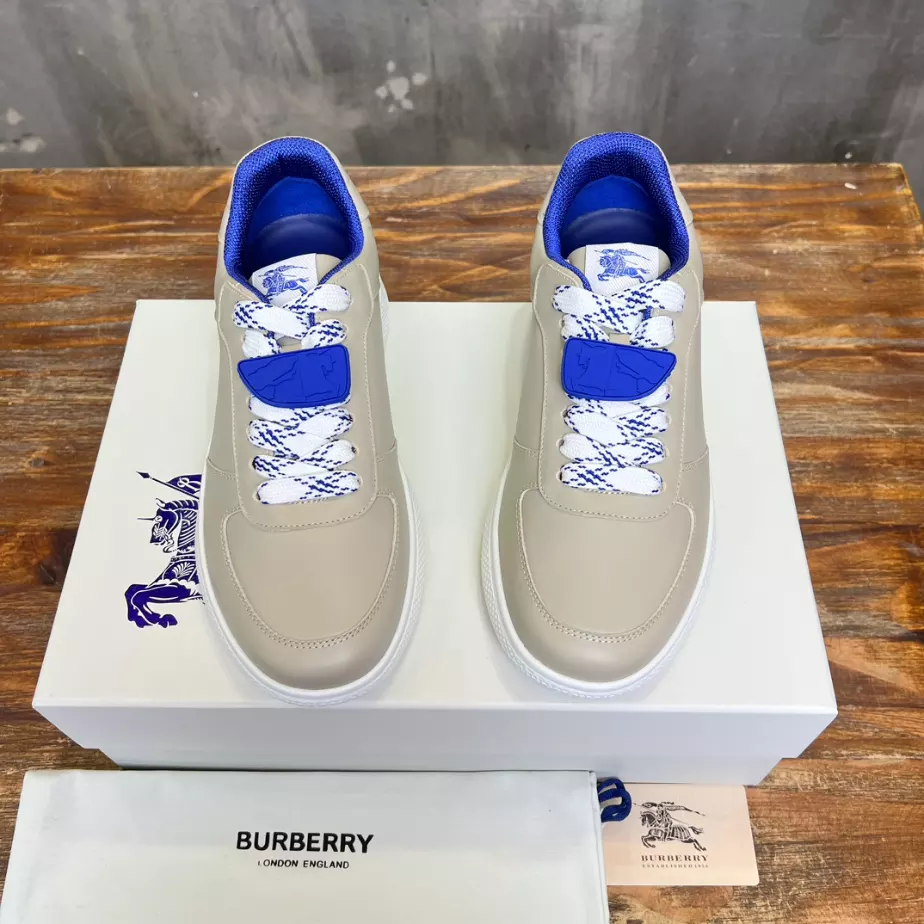 BURBERRY LEATHER SNEAKERS - BBR078