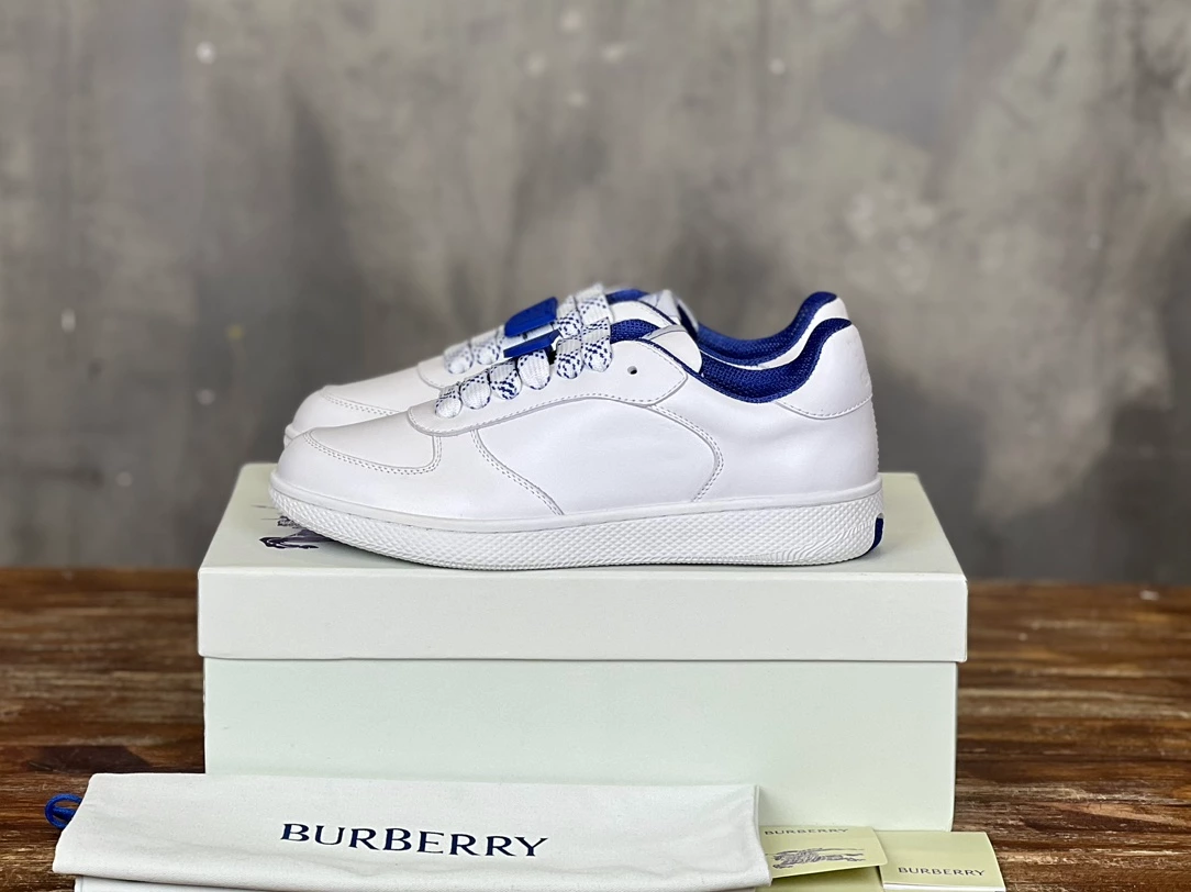 BURBERRY LEATHER TERRACE SNEAKERS - BBR086