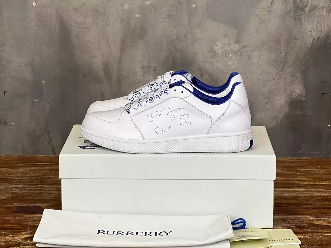 BURBERRY LEATHER STOCK SNEAKERS - BBR088