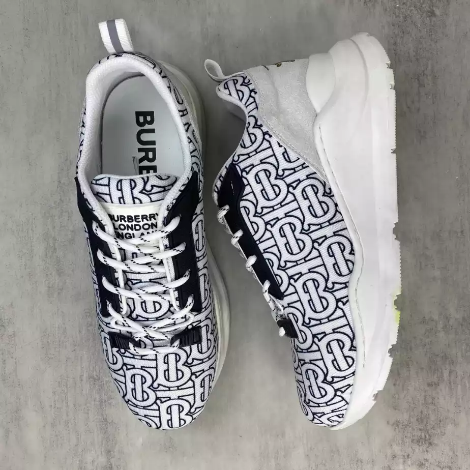 BURBERRY PLATFORM SNEAKERS - BBR060