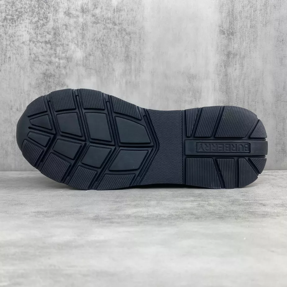 BURBERRY PLATFORM SNEAKERS - BBR063