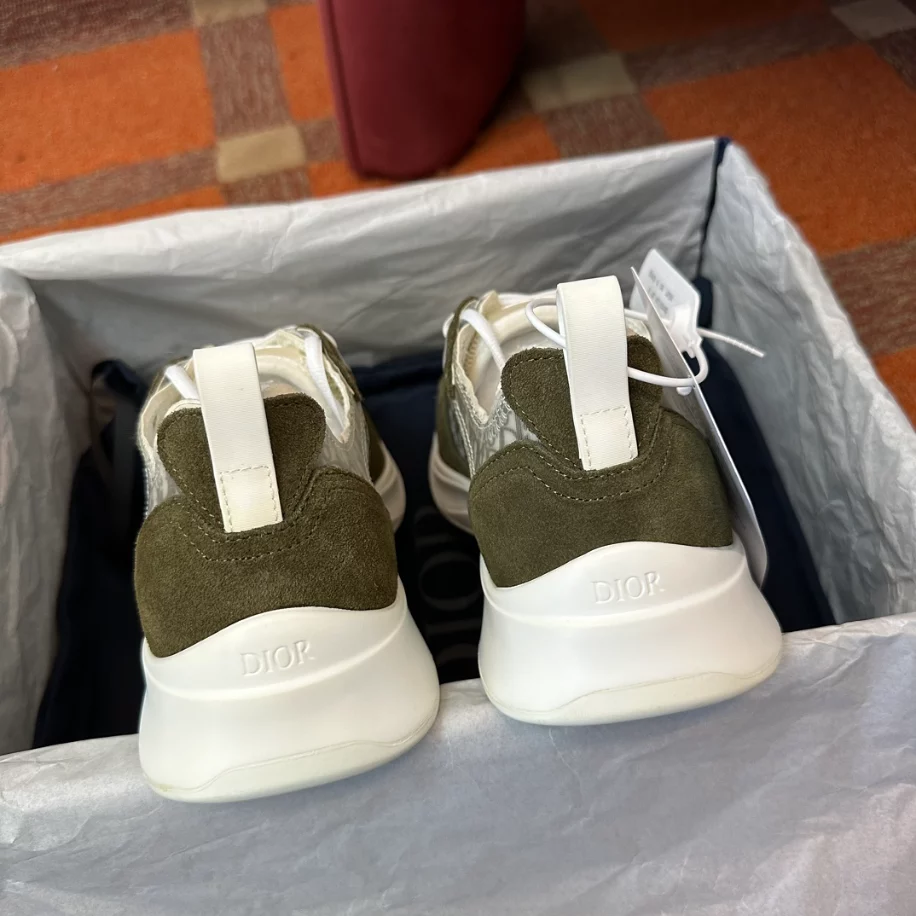 DIOR B25 RUNNER CASUAL SNEAKERS