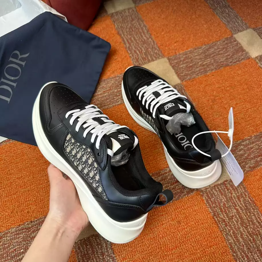 DIOR B25 RUNNER CASUAL SNEAKERS